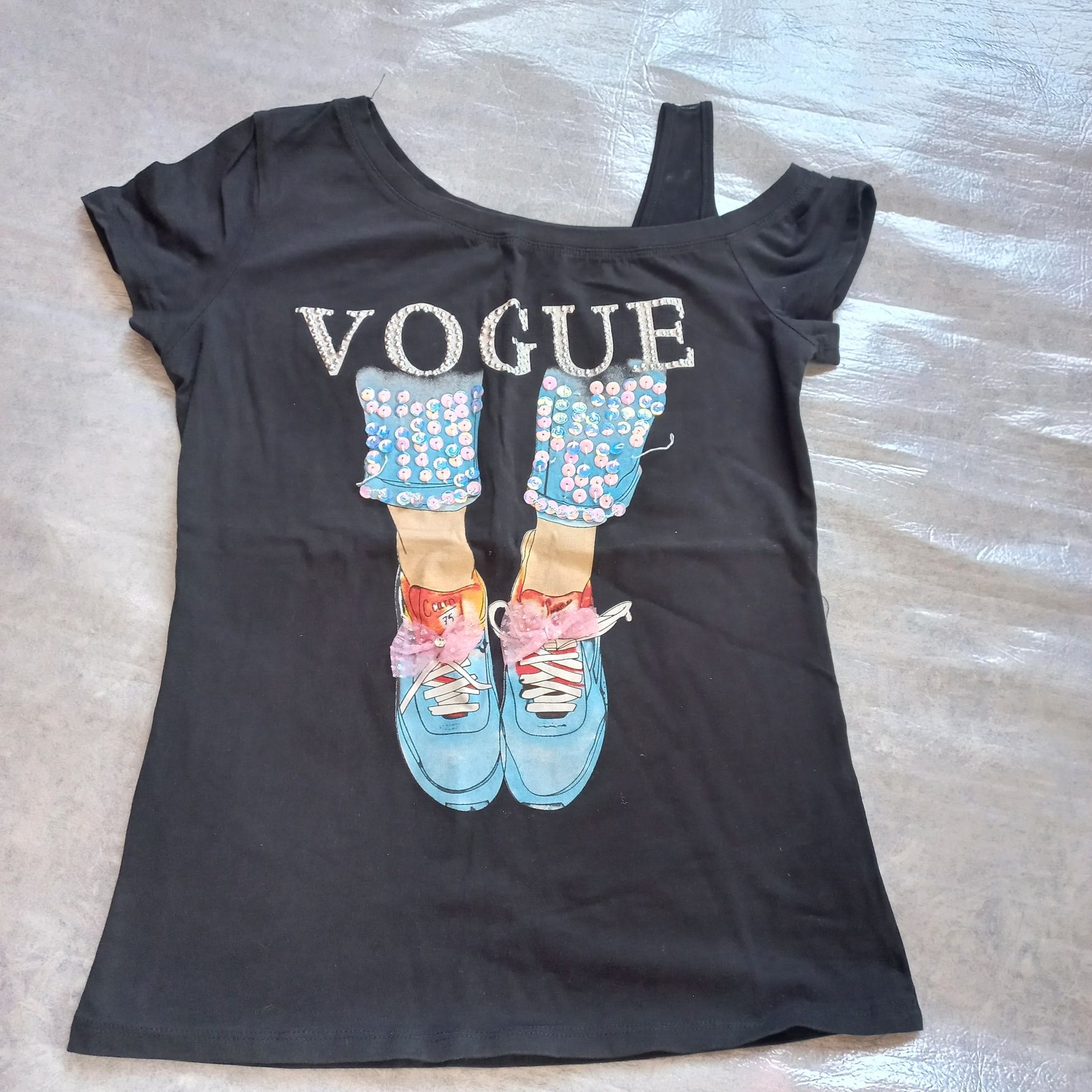 Bluzka koszulka damska Vogue