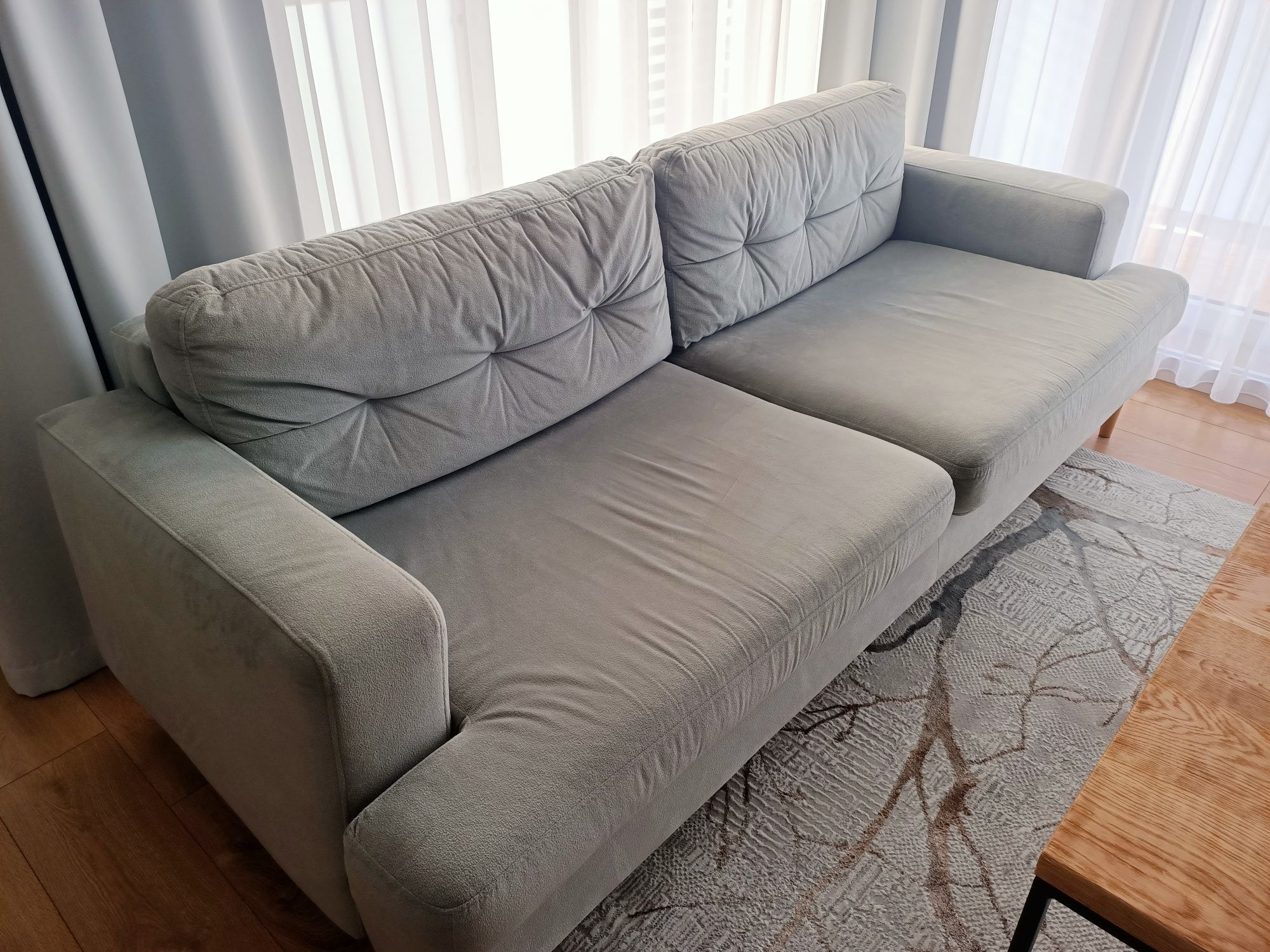 Sofa jasnoszara LOREN z funkcją spania z Agata Meble