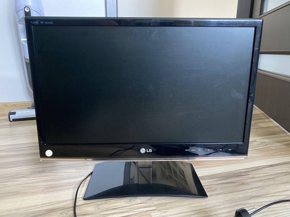 Monitor/TV LG M2250D - PZ