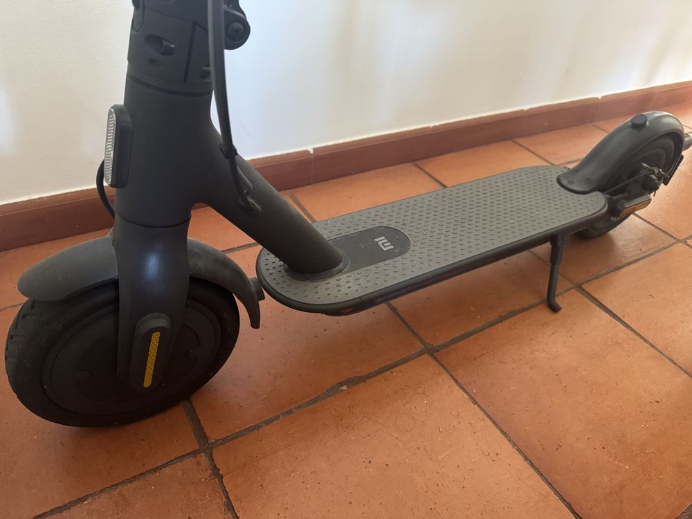 Trotinete Xiaomi Mi Electric Scooter Essential