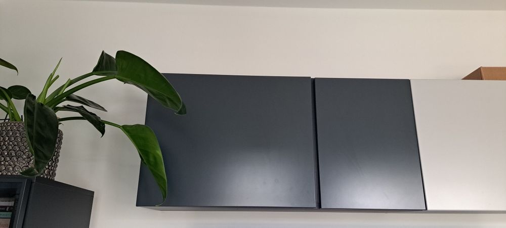 Szafka / Półka - seria mokko zamykana na dotyk.