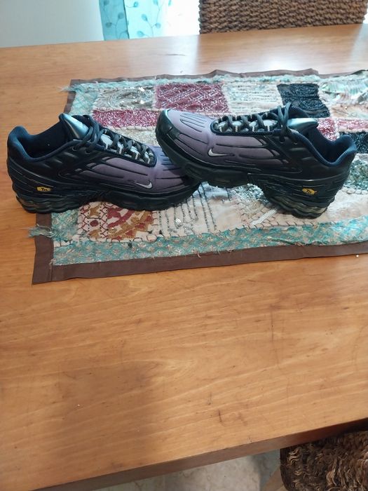 Vendo tenis como novos n°40