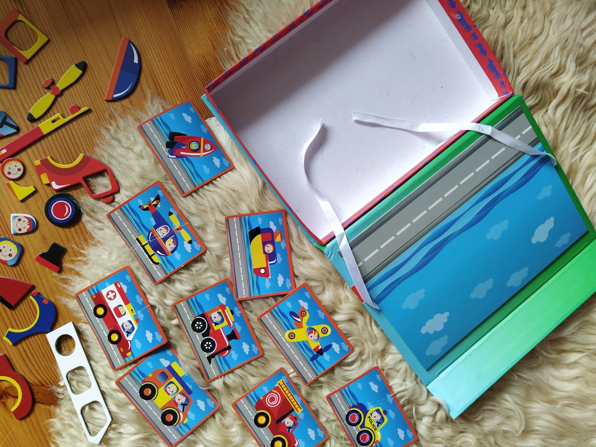 Puzzle magnetyczne Play tive pojazdy
