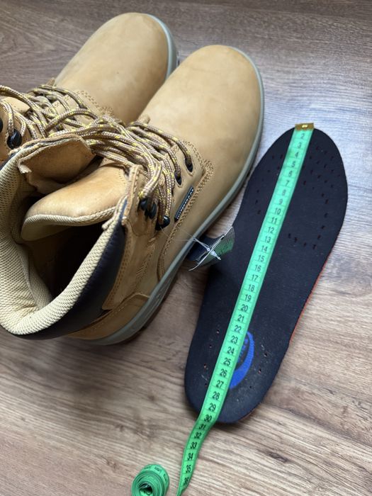 Продам чоловічі черевики