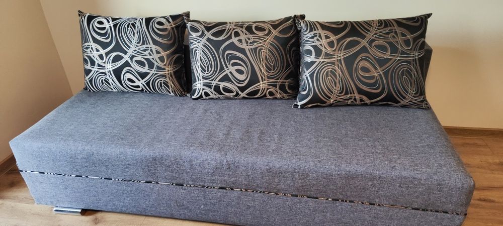Sofa rozkładana  bardzo dobry stan