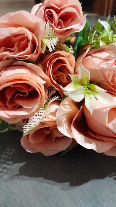 Nowe Kwiaty ozdobne sztuczne Róże dekoracja Wysyłka w 24h