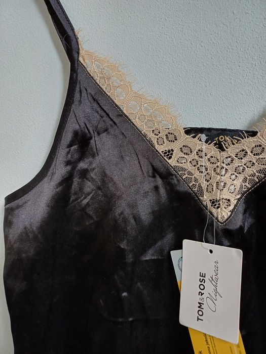 Satynowa koszulka od piżamy r. M