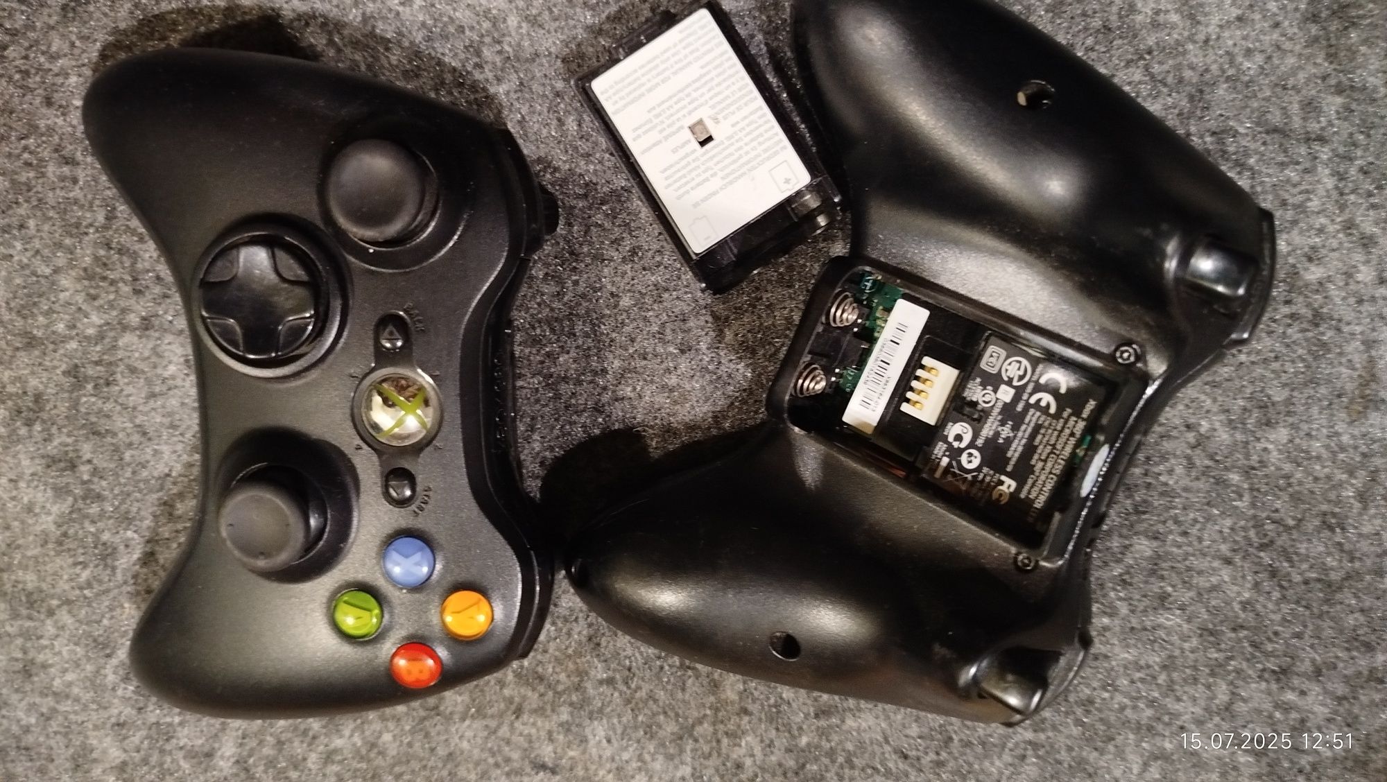Джойстик Xbox 360.