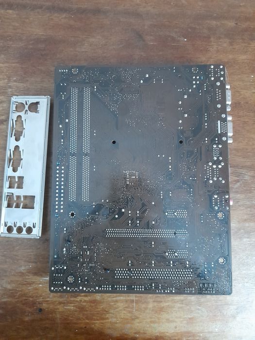 Продам материнську плату Asus P5G41T-M LX3