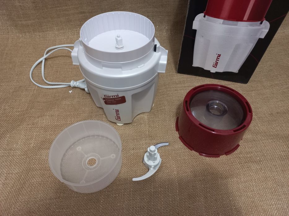 Processador de alimentos Girmi potente