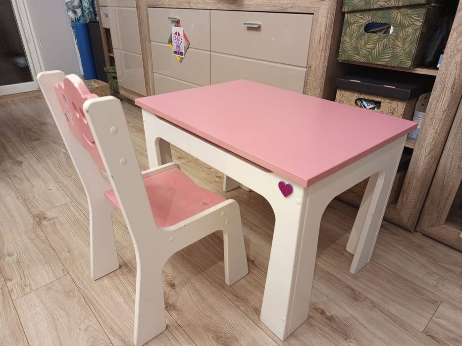 Stolik dziecięcy z krzesłem i podnoszonym blatem