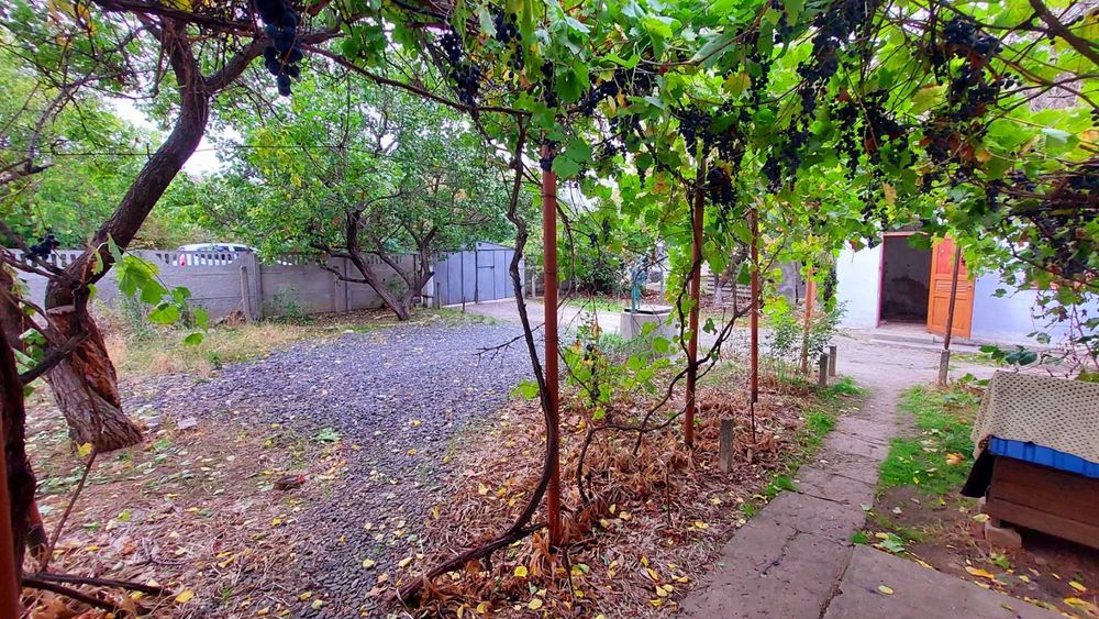 Продажа 3х комнатной квартиры в Варваровке! Свой дворик!