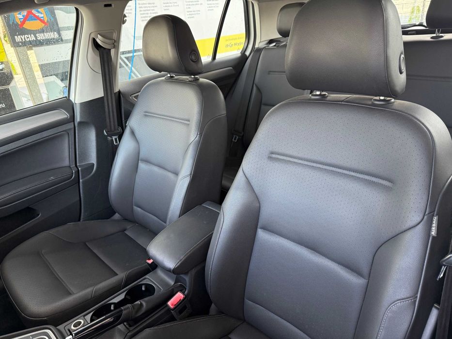 Volkswagen Golf VII 2.0 TDI DSG SE