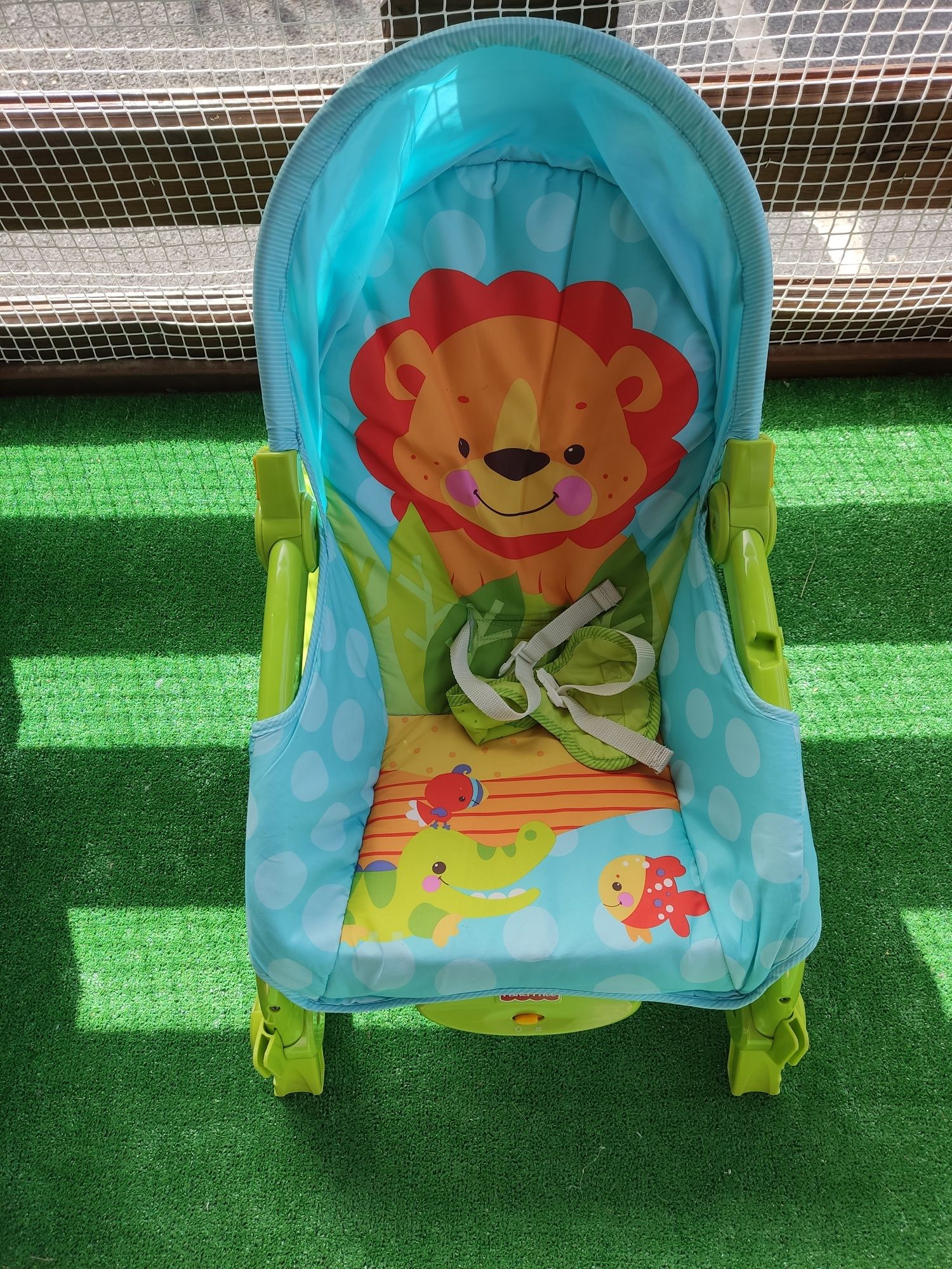 Cadeira e espreguiçadeira de bebé