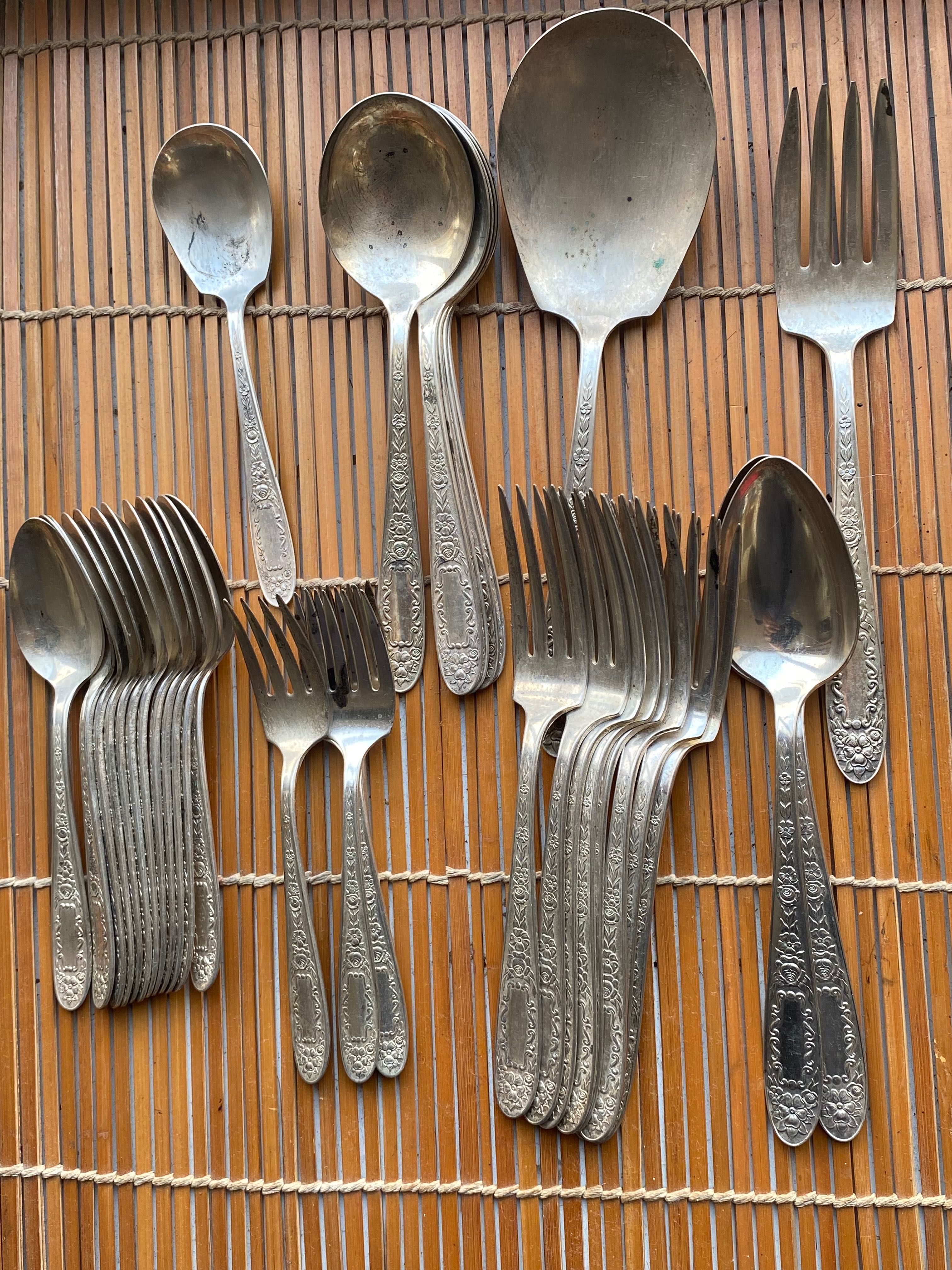 Conjunto de 34 talheres Monarch Plate