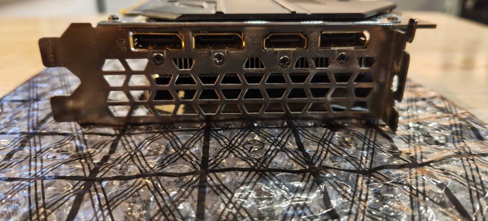 NVIDIA GeForce RTX Gigabyte 2060 6GB