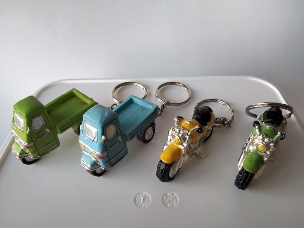 Porta-Chaves Mota/APE - 2,00€/Cada (Vários Modelos e Corres)