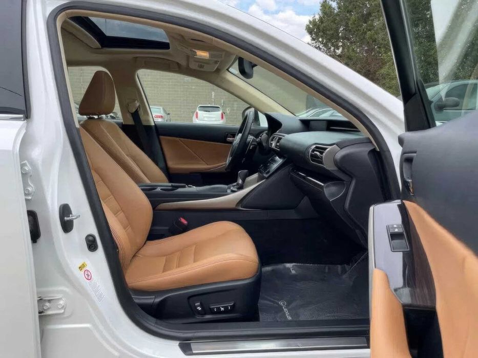 Lexus IS 350      2014