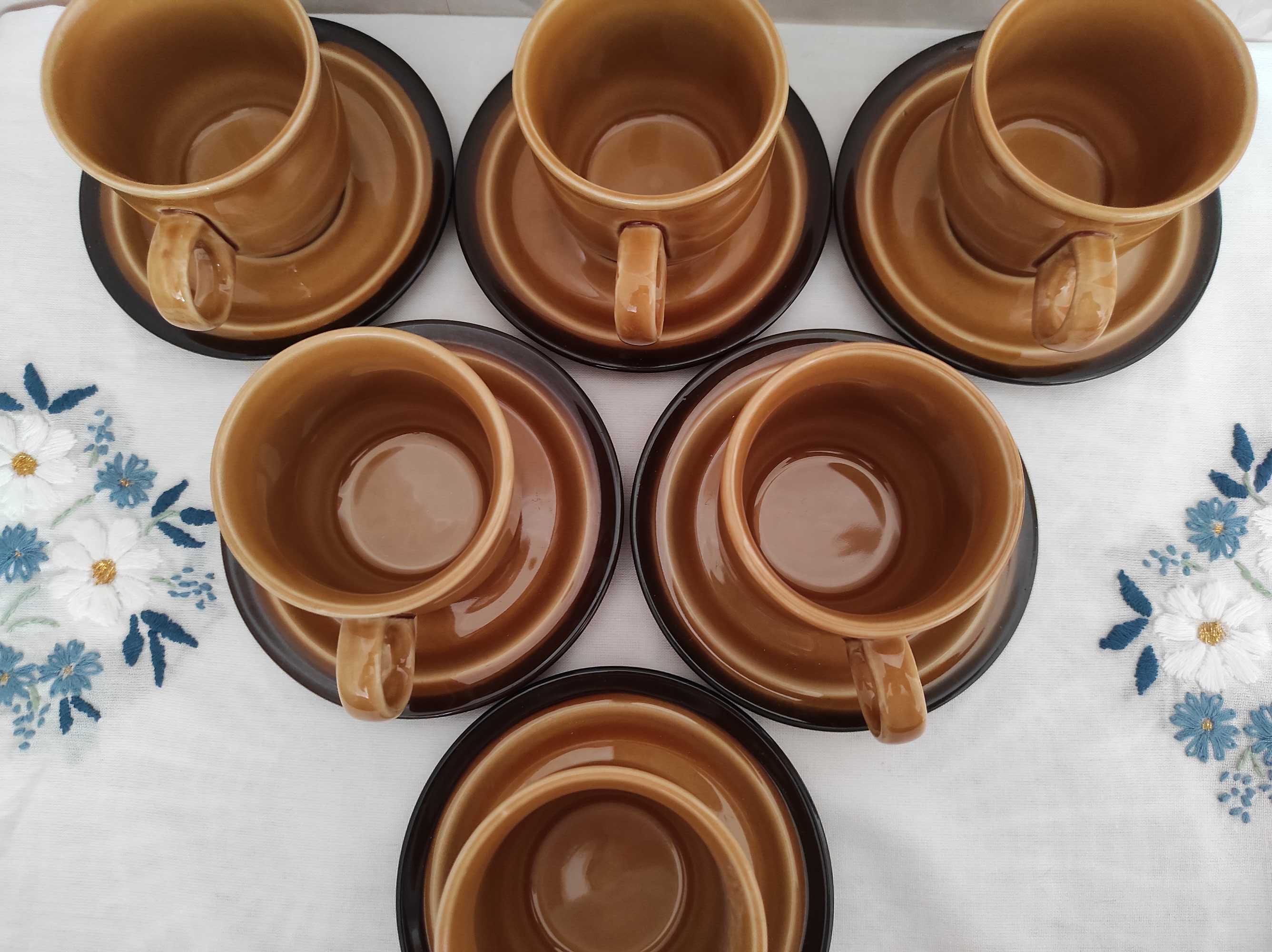 Filiżanki ze spodkami, porcelit Pruszków PRL
