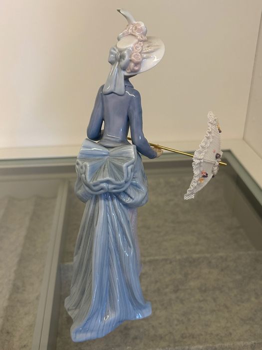 Lladró - Afternoon Stroll - 5686