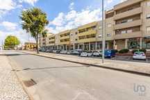 Apartamento T2 em Almeirim de 147,00 m2
