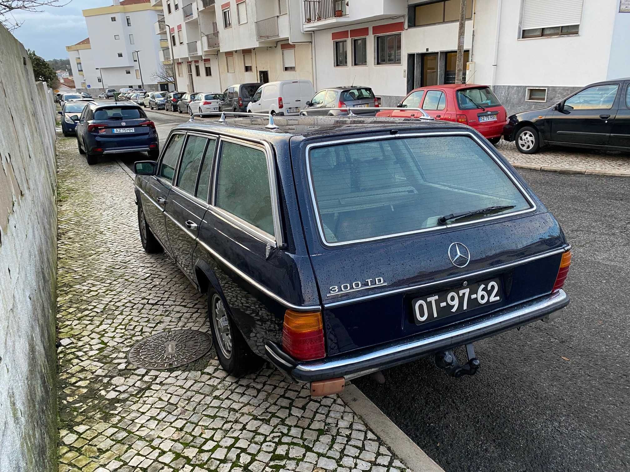Carrinha Mercedes W123 300 TD Certificada pelo ACP