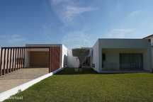 Moradia T4 para venda