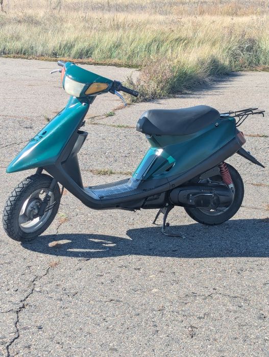 Скутер Yamaha Jog Artistic на реєстрації