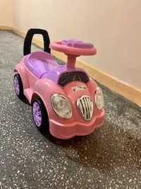 Jeżdzik samochód dla dziewczynki