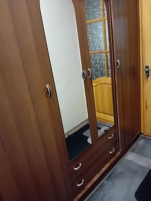 Шафа для одягу б/у