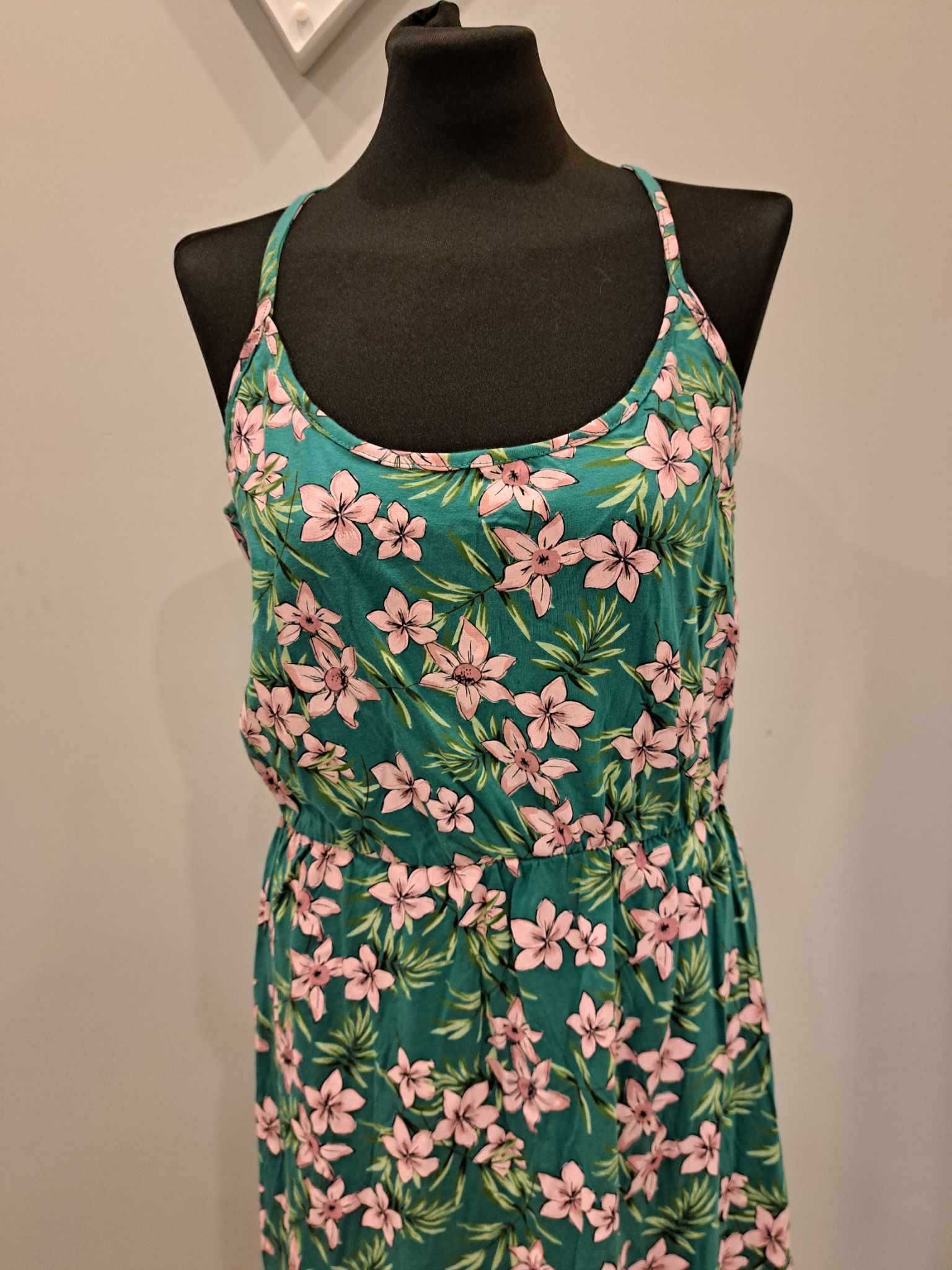 Sukienka na co dzień klasyczna maxi rozmiar L/XL, zielona w kwiaty