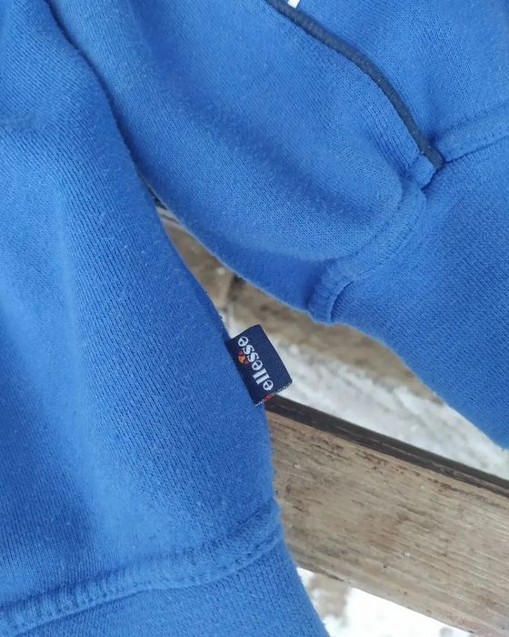 Carhartt joggers swoosh