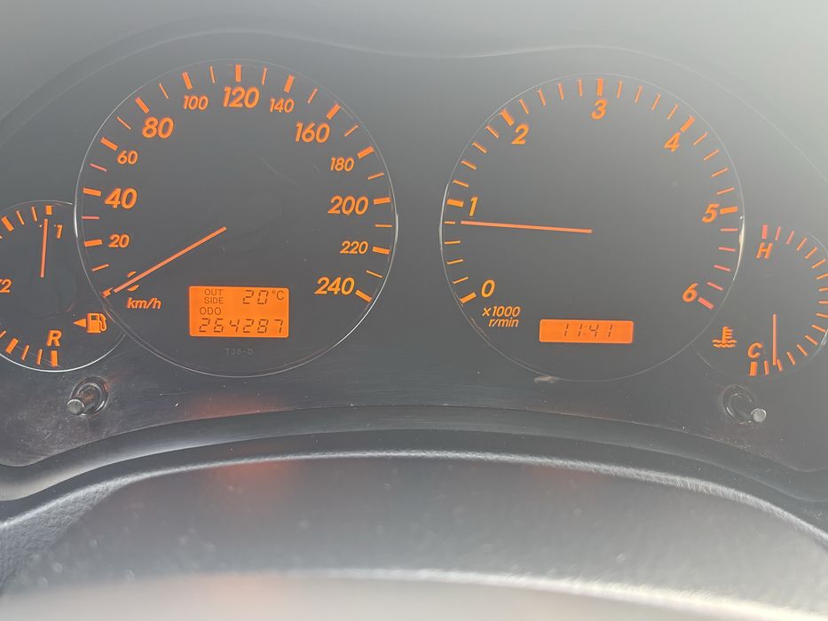 Sprzedam toyotę avensis 2.0 D4D 2008 rok.