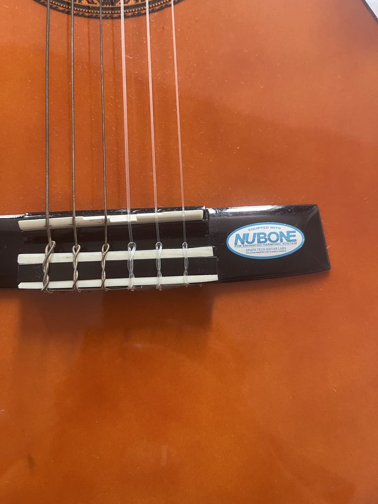 2 guitarras como novas