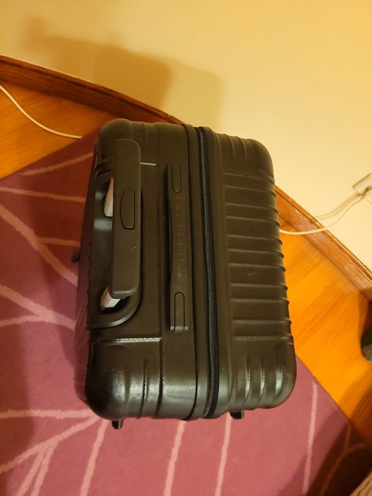 Mala preta de viagem