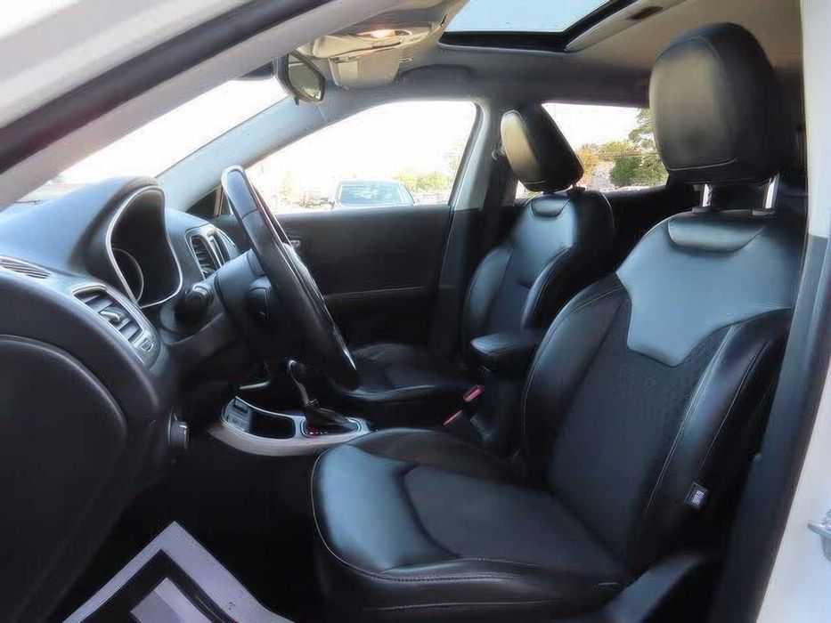 Jeep Compass Latitude      2018