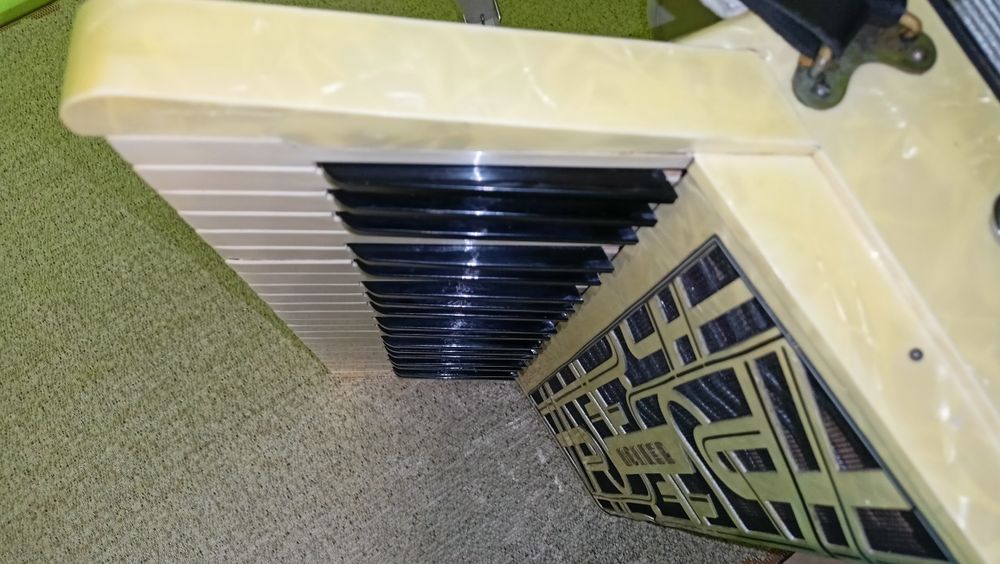 Akordeon Hohner Tango V 120bas Kanciak po remoncie, perełka, nowe pasy