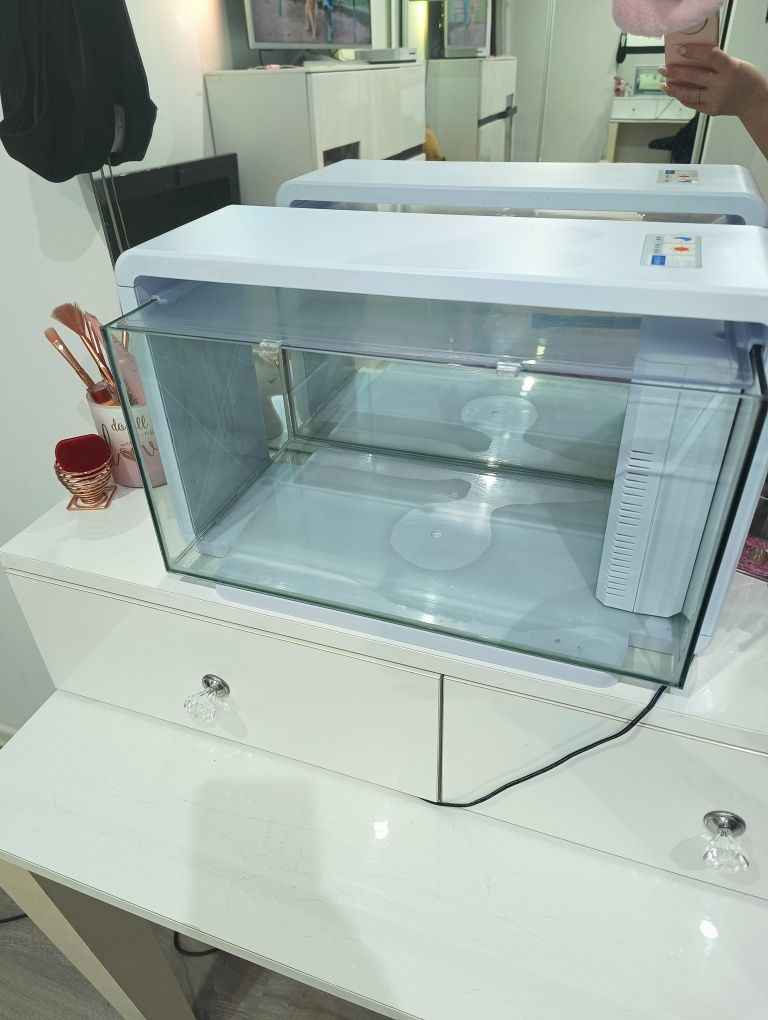 Akwarium Hailea 25l z LED i pompą