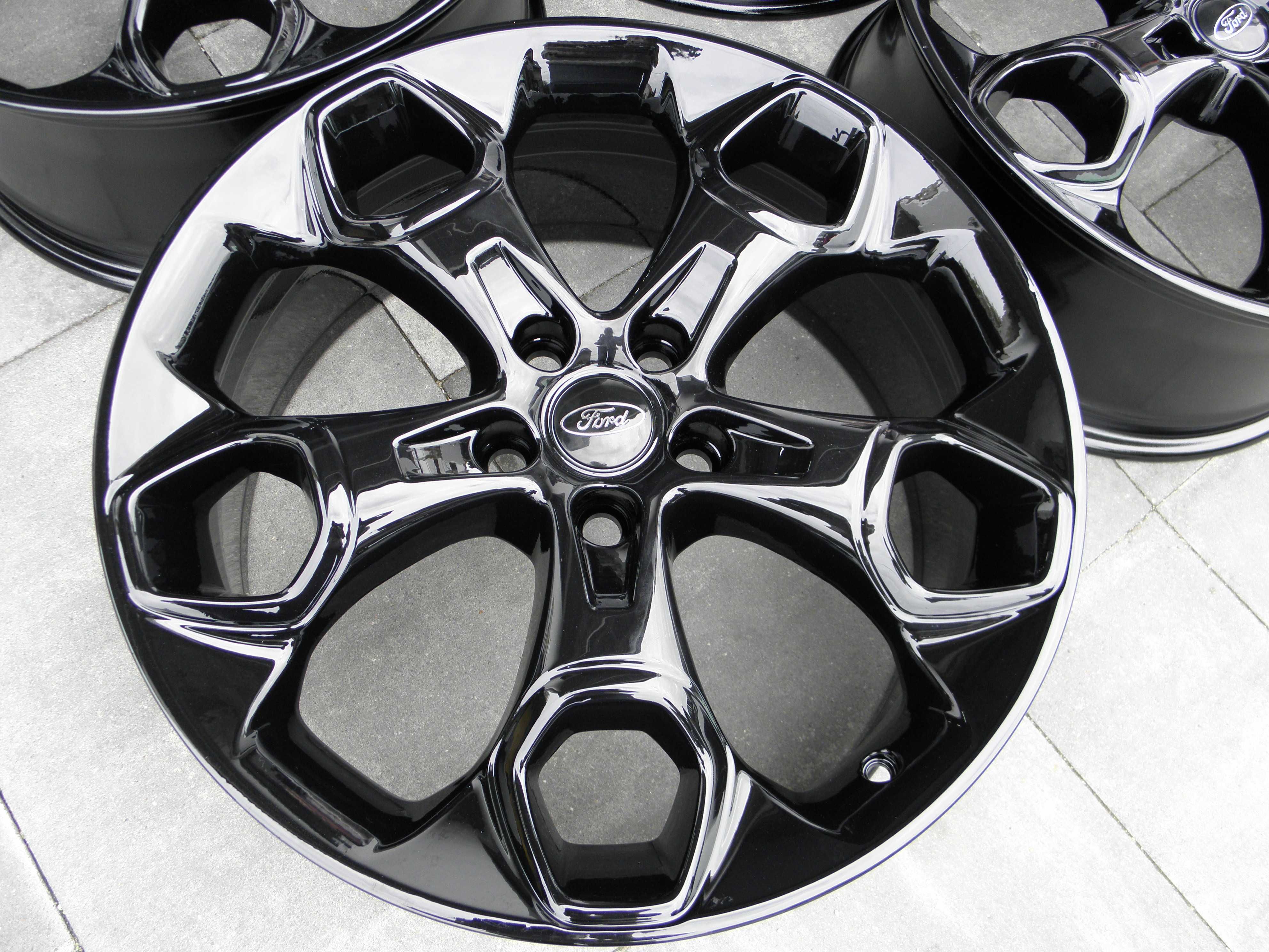 Felgi 19 Ford Kuga EDGE Escape Puma Endura 5x108 ET52.5 czarny połysk