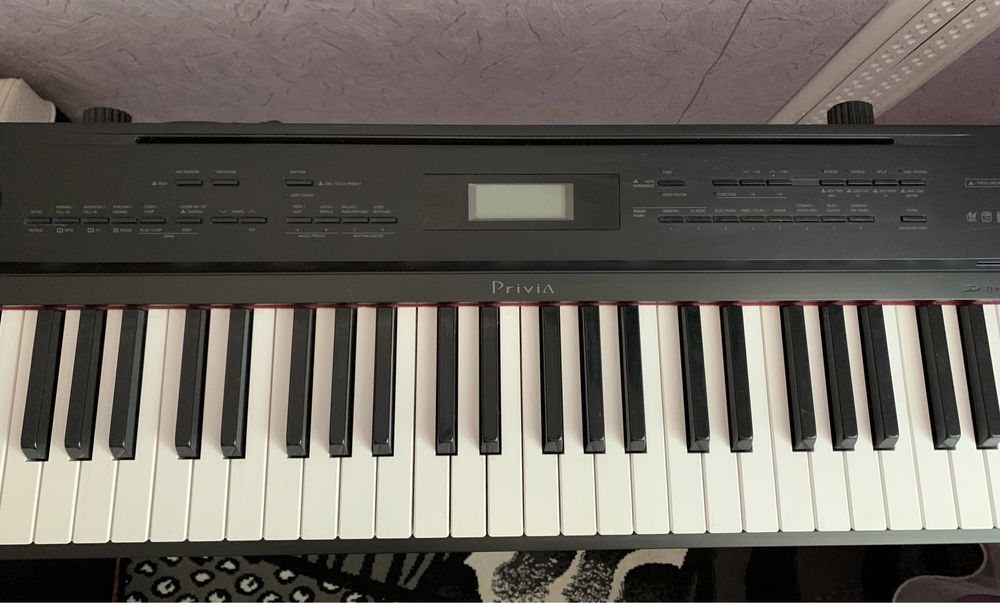 Цифрове піаніно Casio Privia PX-330