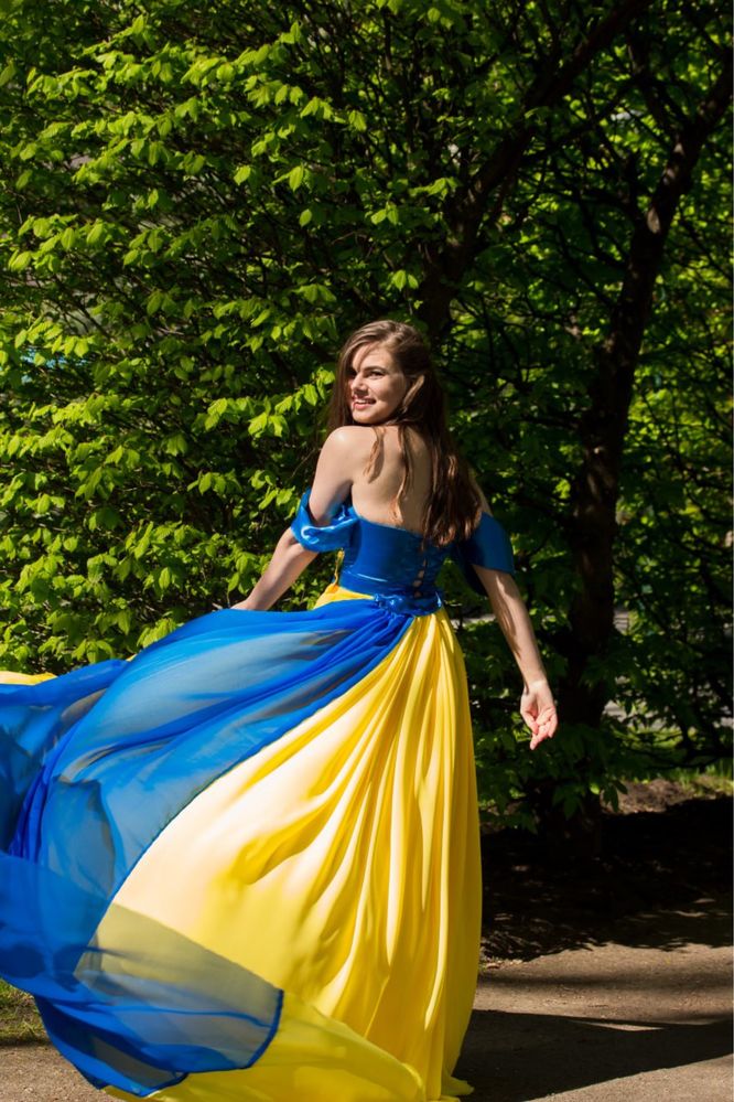 Оренда сукні Україна (прапор)