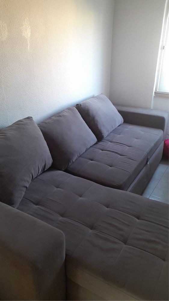 Sofá cama com chaise long