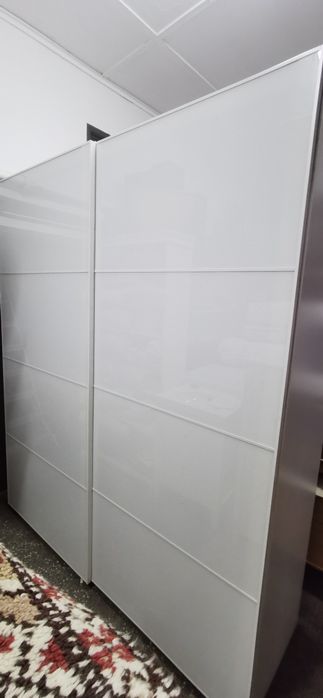 Piękna szafa ikea pax drzwi przesuwne białe szkło 200x236 szuflady sup
