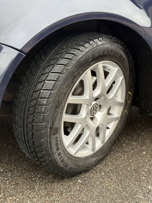 Volkswagen GOLF 1.6 MPI Avtomat