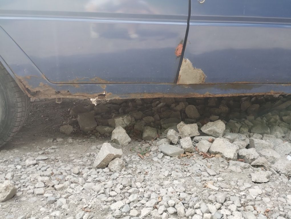 Автомобиль ИЖ 2126 ГБО