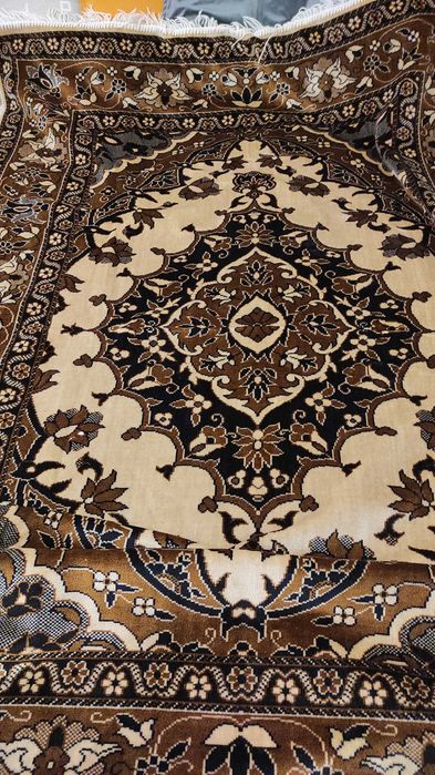 Покривало велюрове гобеленове на диван ліжко з френзлями 195х135 см