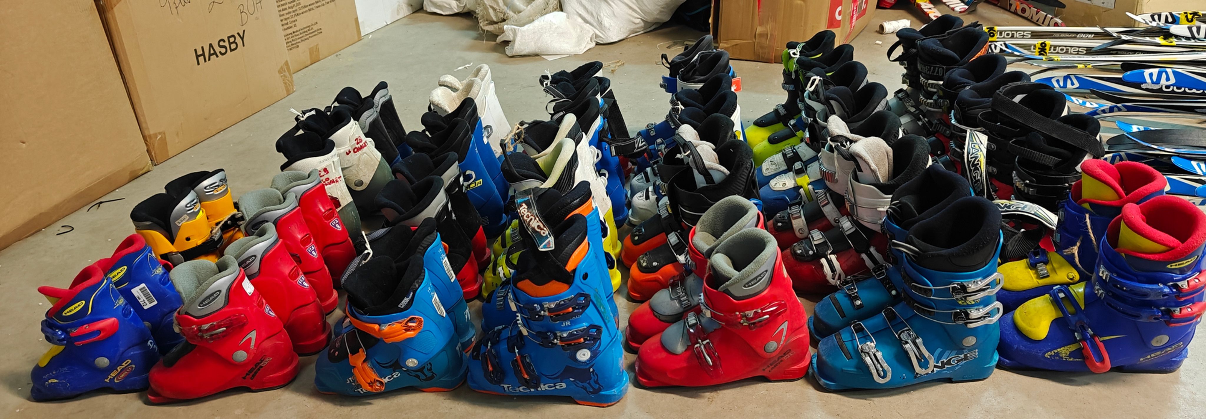 Pakiet butów narciarskich JR zdarte piętki (16zł/ 3€), 26 X buty