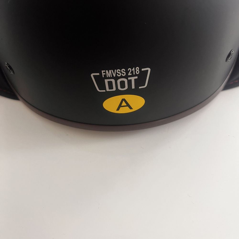 Kask motocyklowy orzeszek