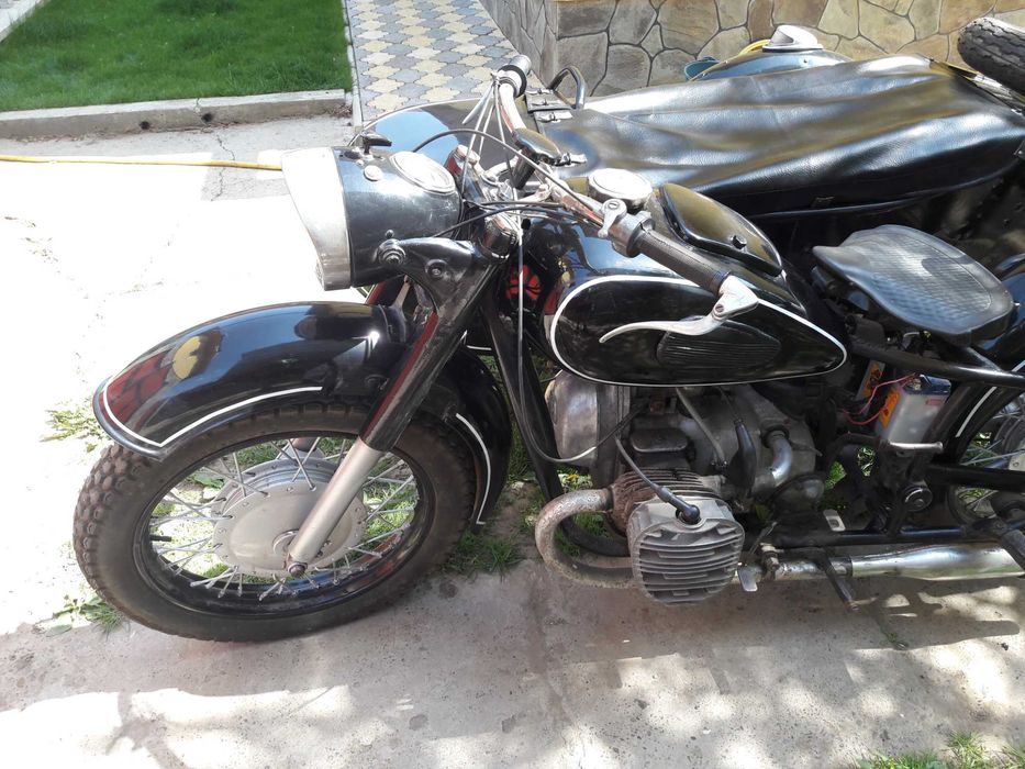 Мотоцикл Днепр К 750