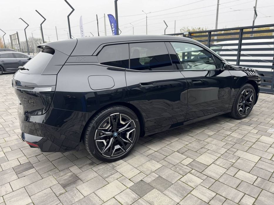 BMW iX 2023 freshauto